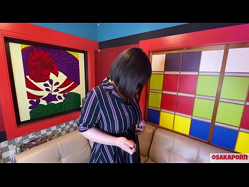 ❤️ Japansk sötnos med stora bröst onanerar med sexleksaker och får orgasm. Hon berättar i en intervju om sin knullupplevelse. Enorma bröst och hårig fitta som stönar högt. Osakaporn ☑ Pornvideo at us ❤